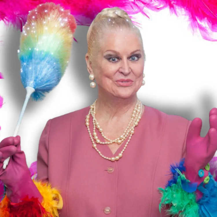 In Conversation with Belinda Scandal: Kim Woodburn