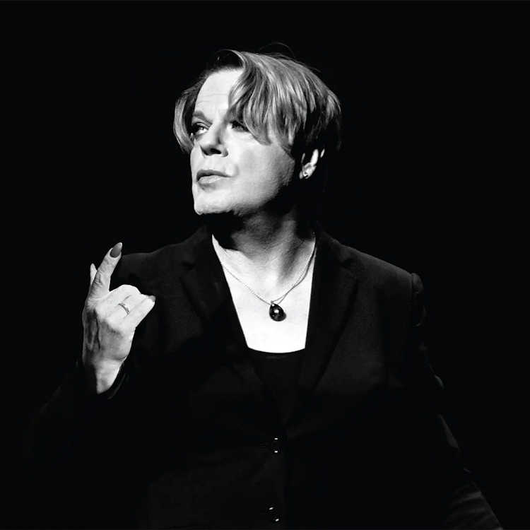 Eddie Izzard - Hamlet